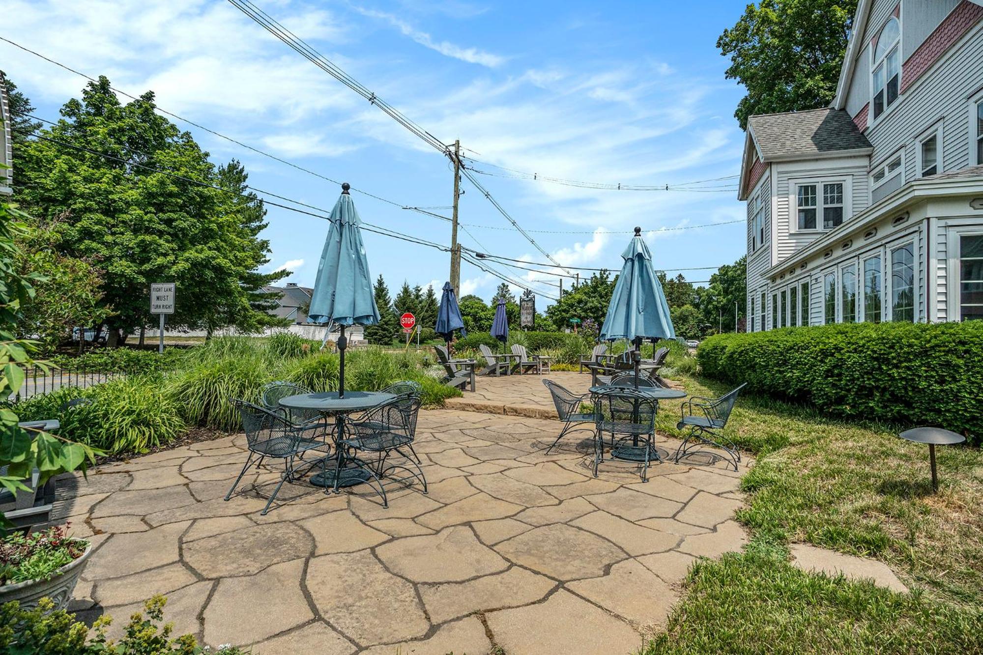 Yelton Manor Bed And Breakfast South Haven Exterior foto
